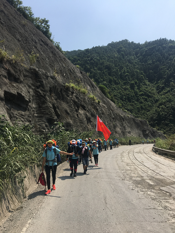 長征路上2_副本.jpg 長征路上2_副本.jpg