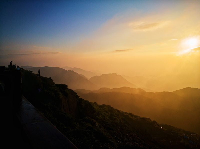 日出_副本.jpg 日出_副本.jpg